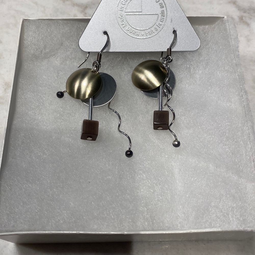 Fun earring and ring set - Picture 4 of 10